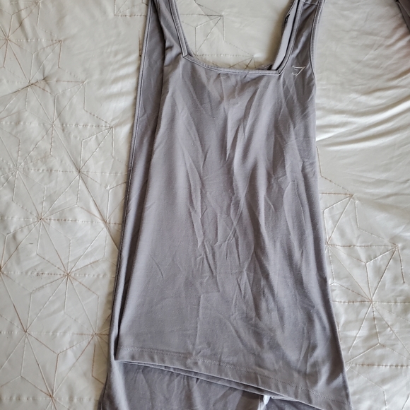 Gymshark open back tank - Picture 1 of 3